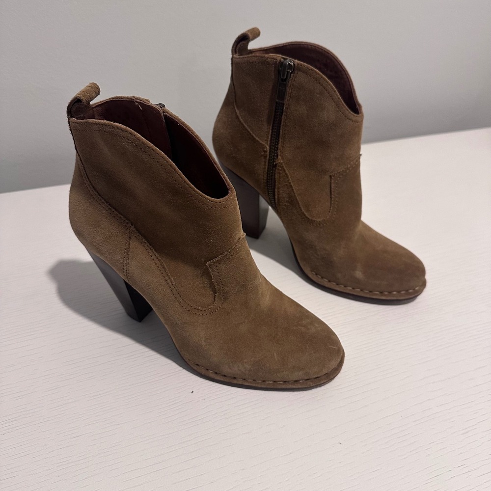 Frye Sacha Moto Shootie Brown Suede Ankle Boots 7.5M 3470124-CAS